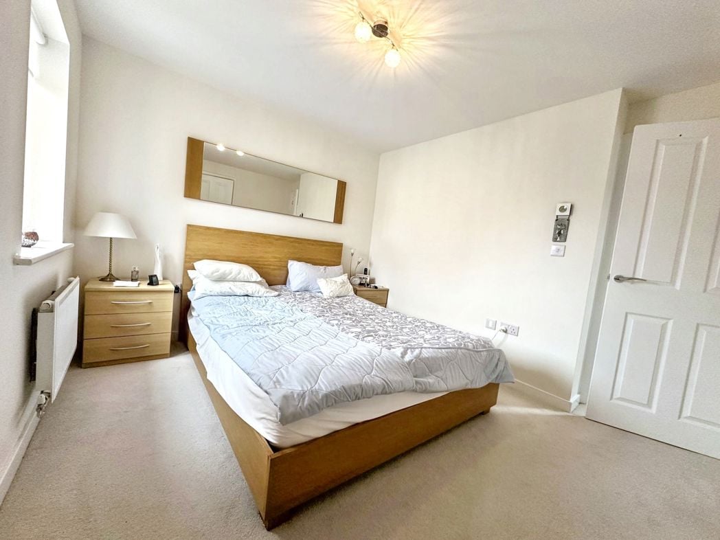 Property image 9 of 16