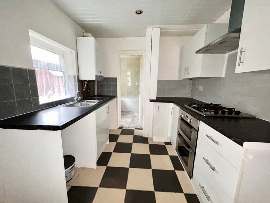 Property image 2 of 12