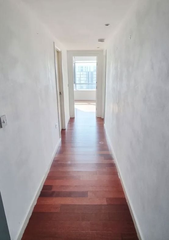 Property image 8 of 9