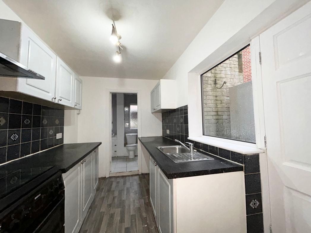 Property image 2 of 8