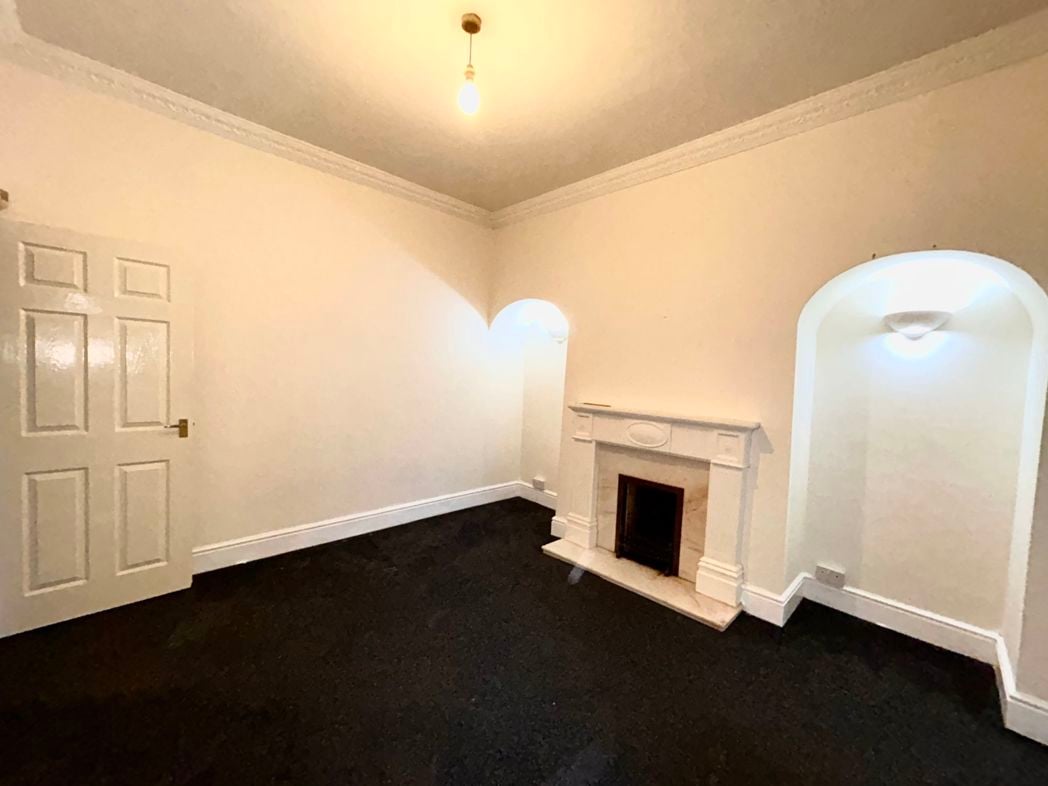 Property image 3 of 8