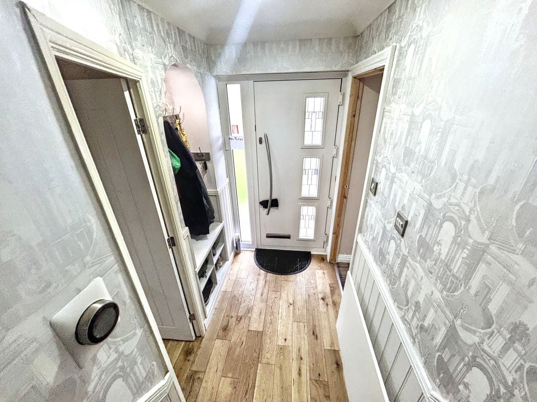 Property image 11 of 23
