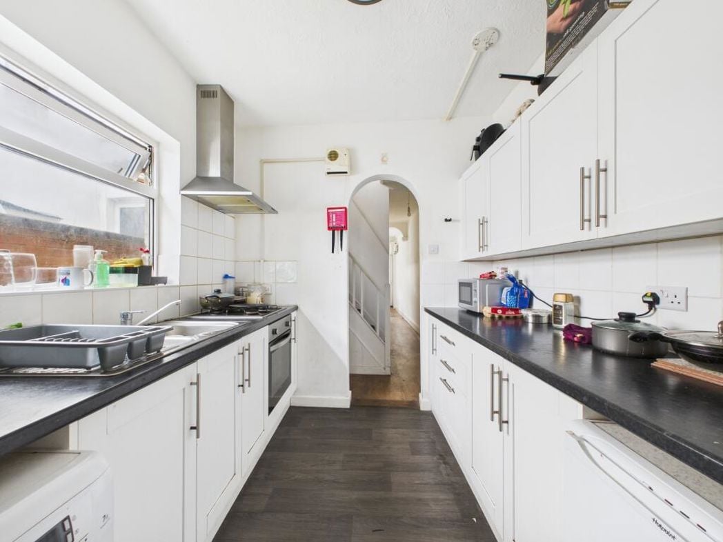 Property image 2 of 6