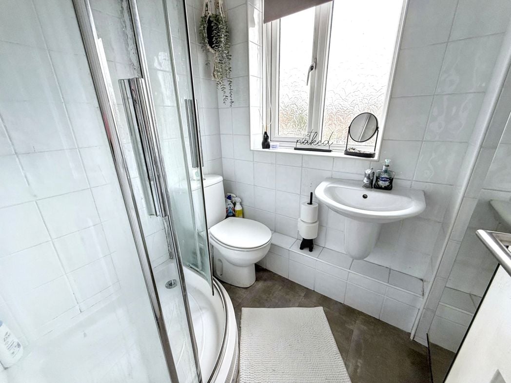 Property image 11 of 13