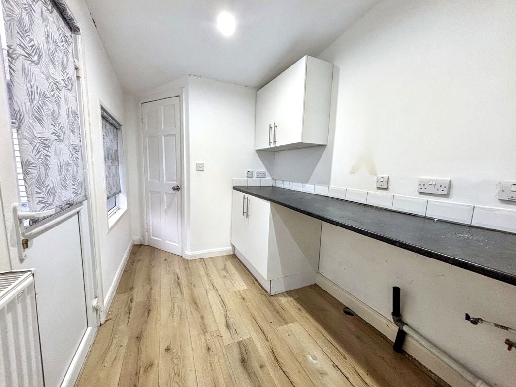 Property image 6 of 11