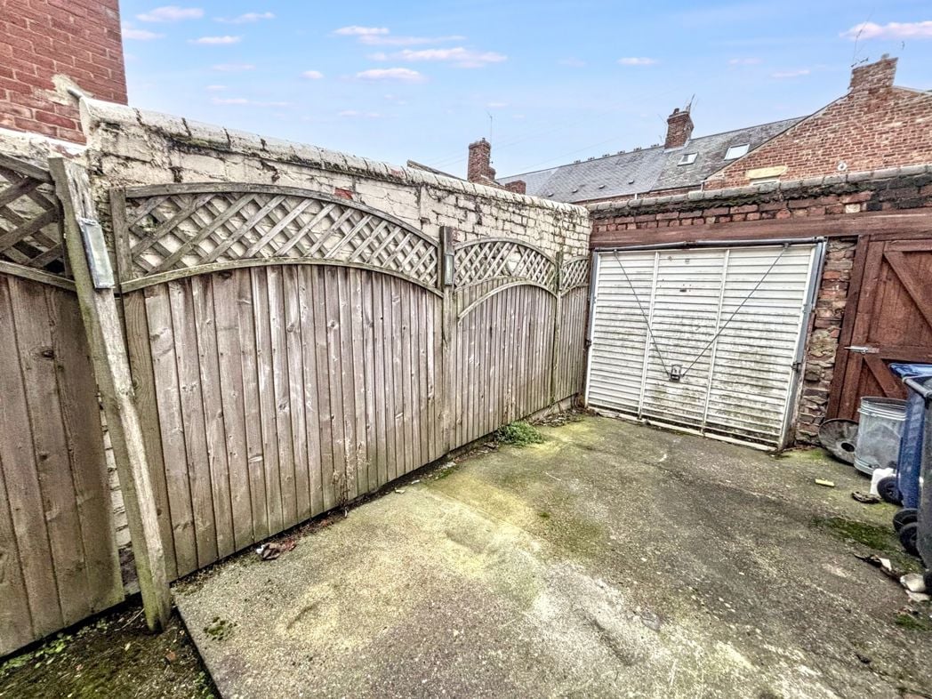 Property image 7 of 11