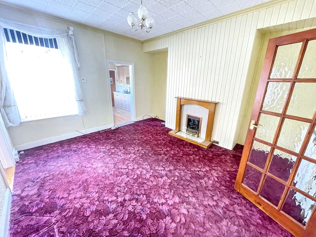Property image 3 of 8
