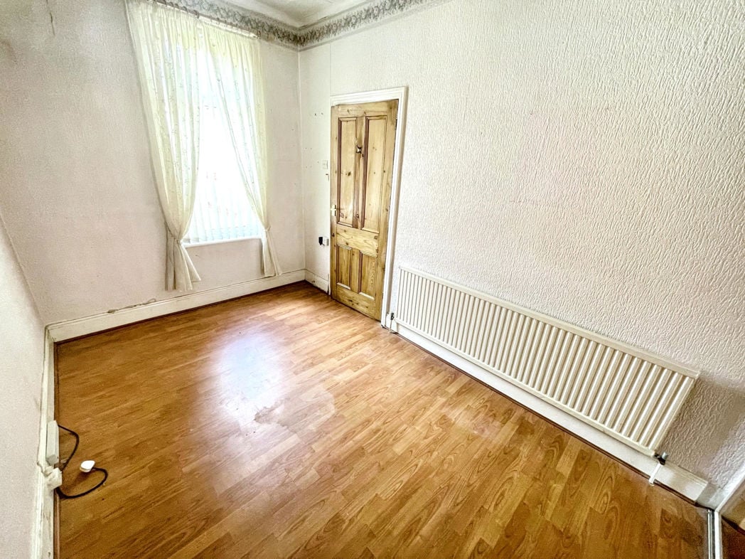 Property image 7 of 8