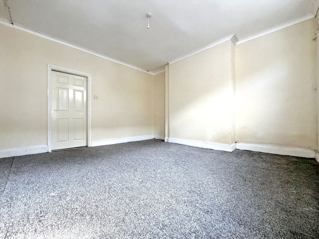 Property image 3 of 9