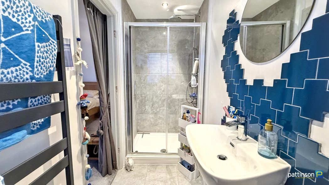 Property image 31 of 44