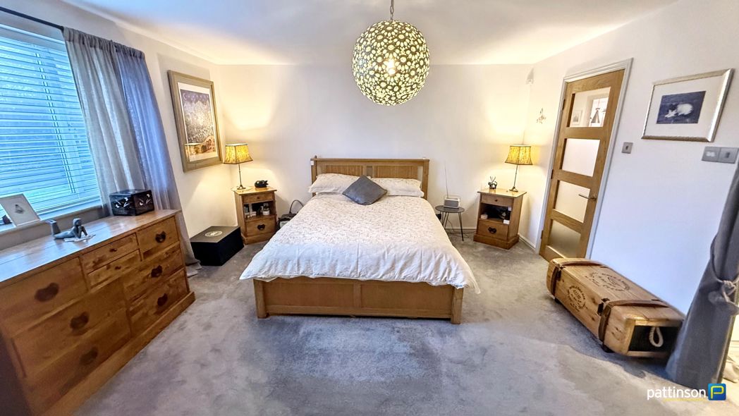 Property image 28 of 44