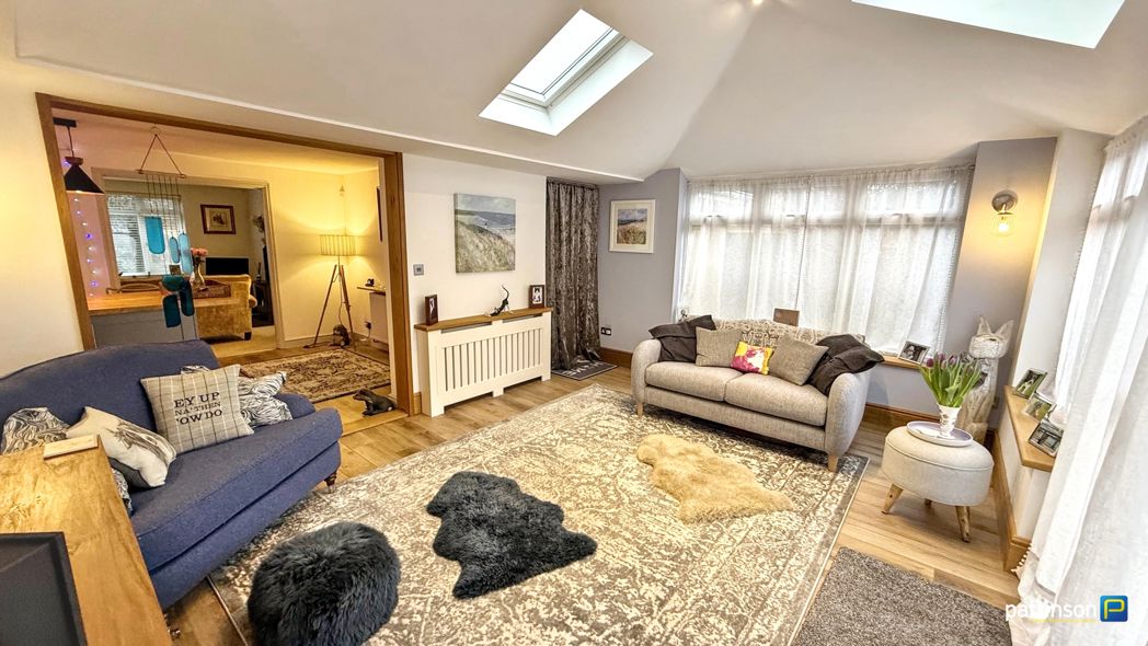 Property image 21 of 44