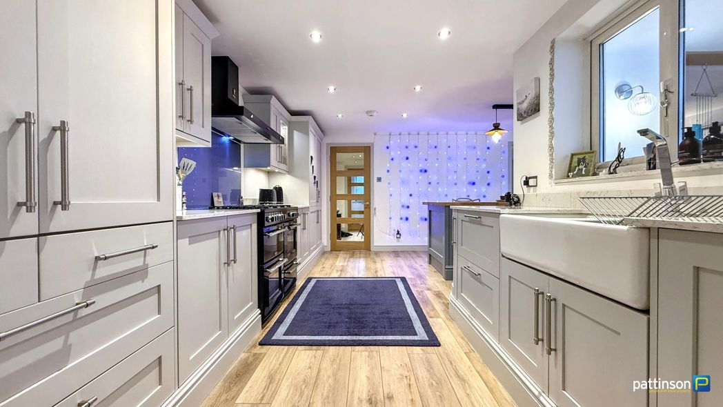 Property image 12 of 44