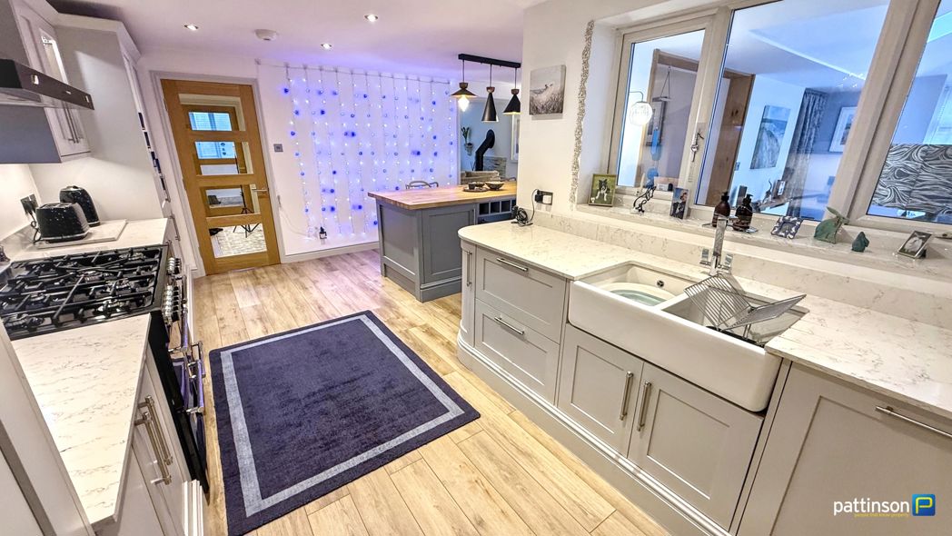 Property image 13 of 44