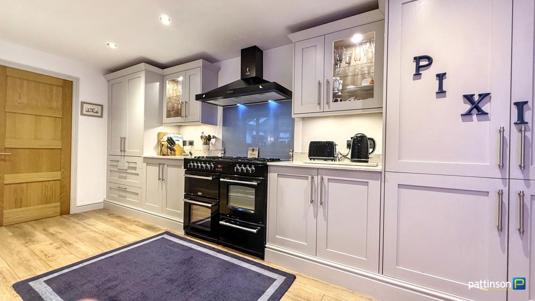Property image 2 of 44