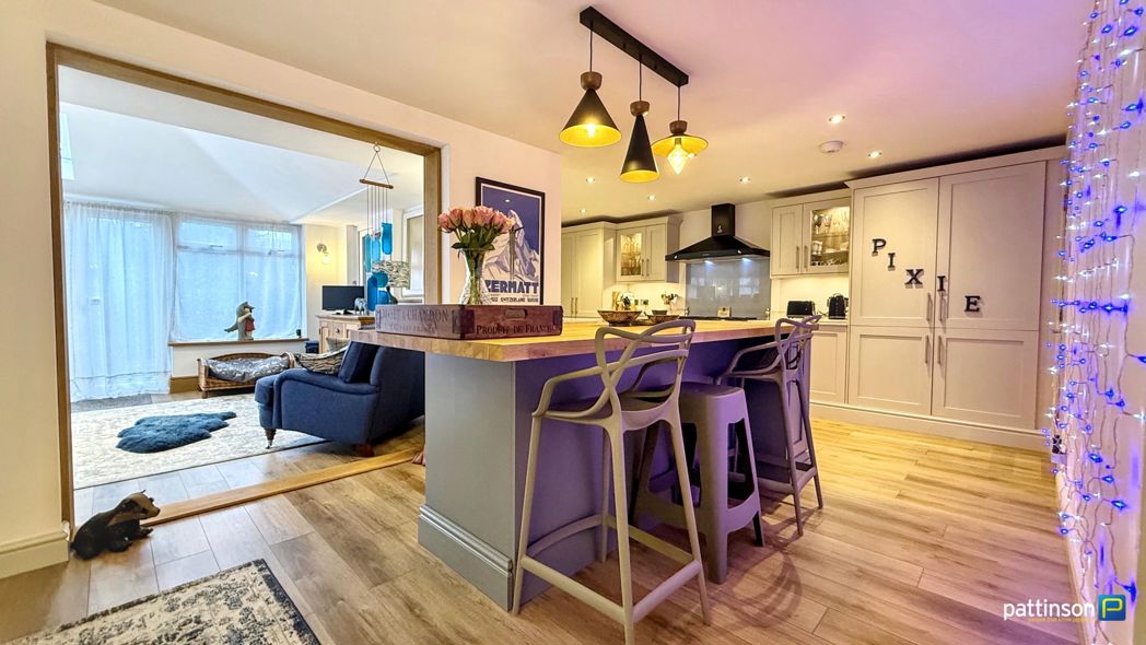 Property image 18 of 44