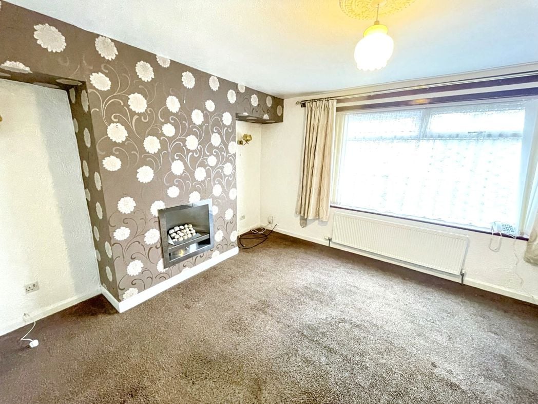 Property image 4 of 11