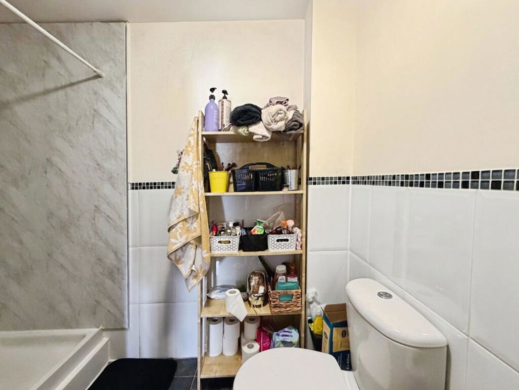 Property image 11 of 13