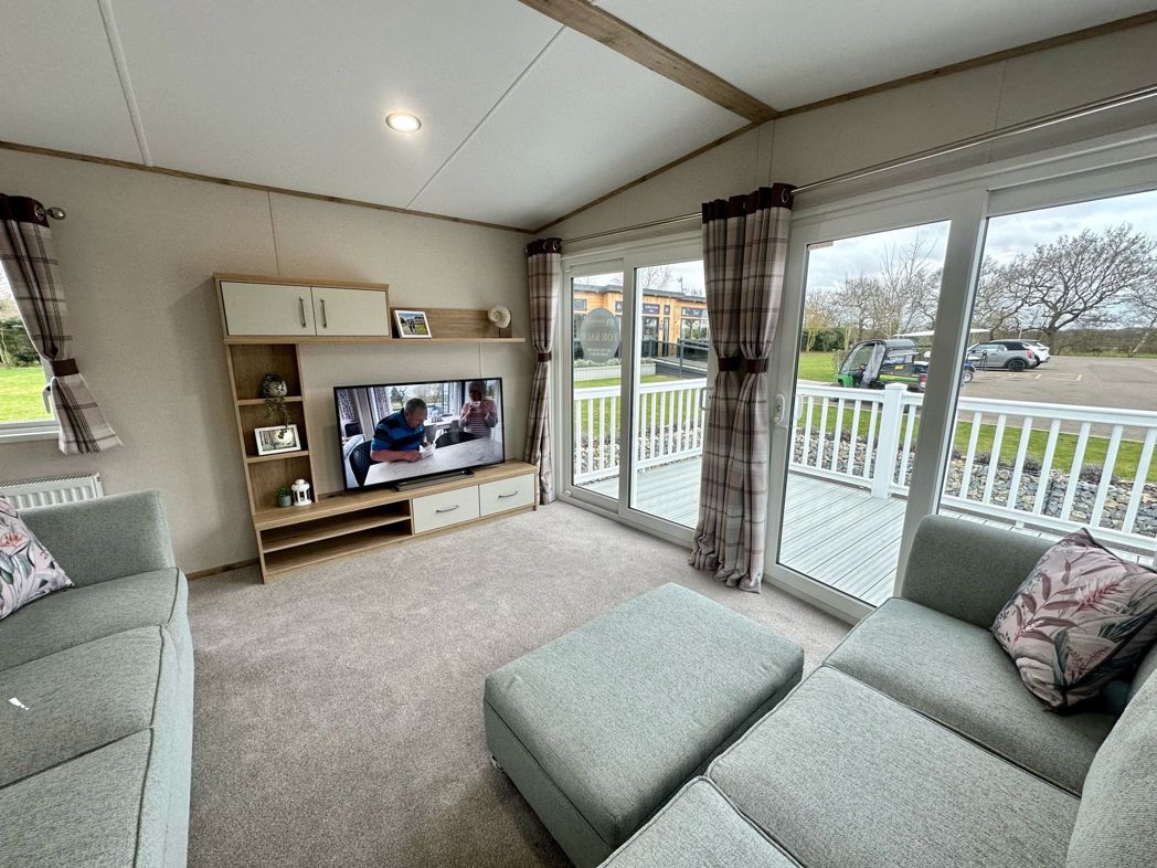 Property image 11 of 12