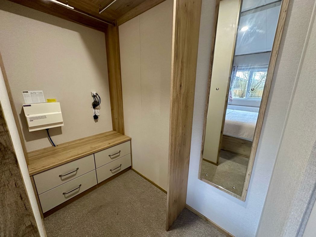 Property image 6 of 12