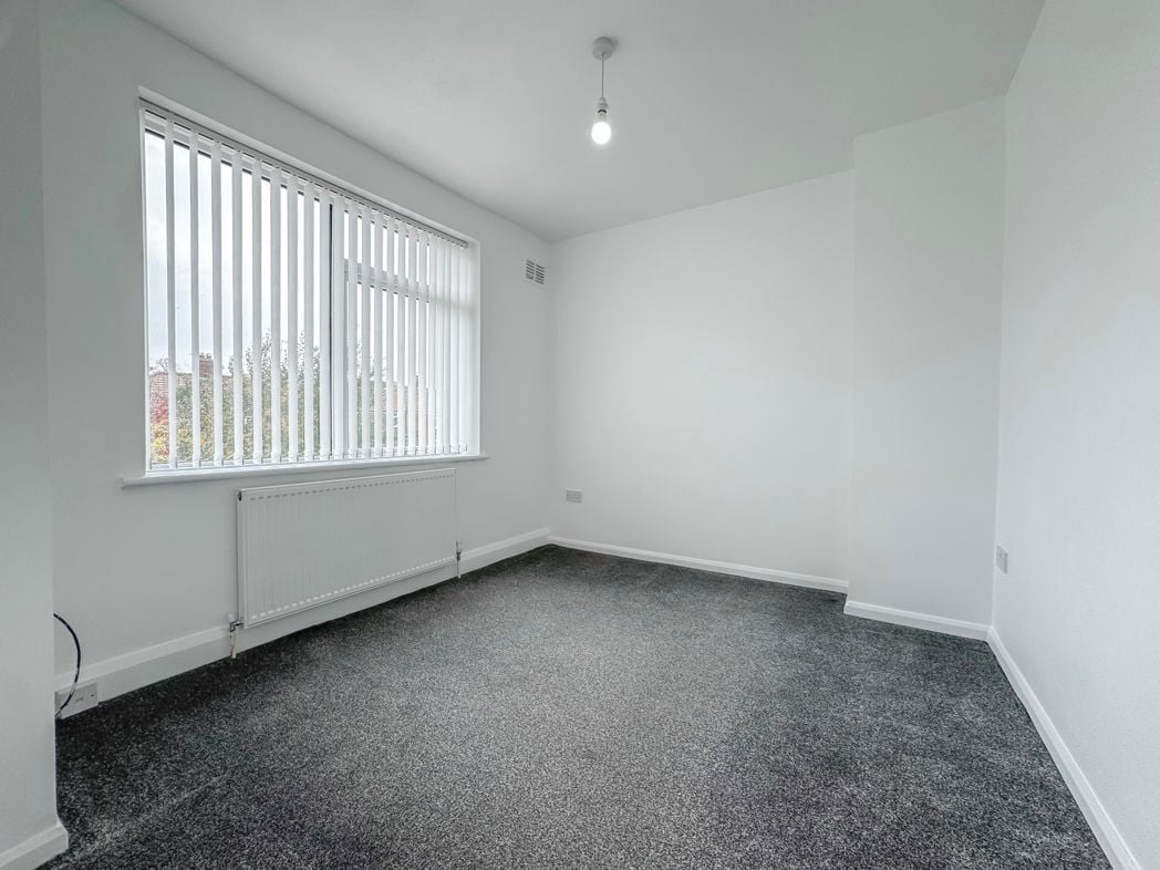 Property image 9 of 13