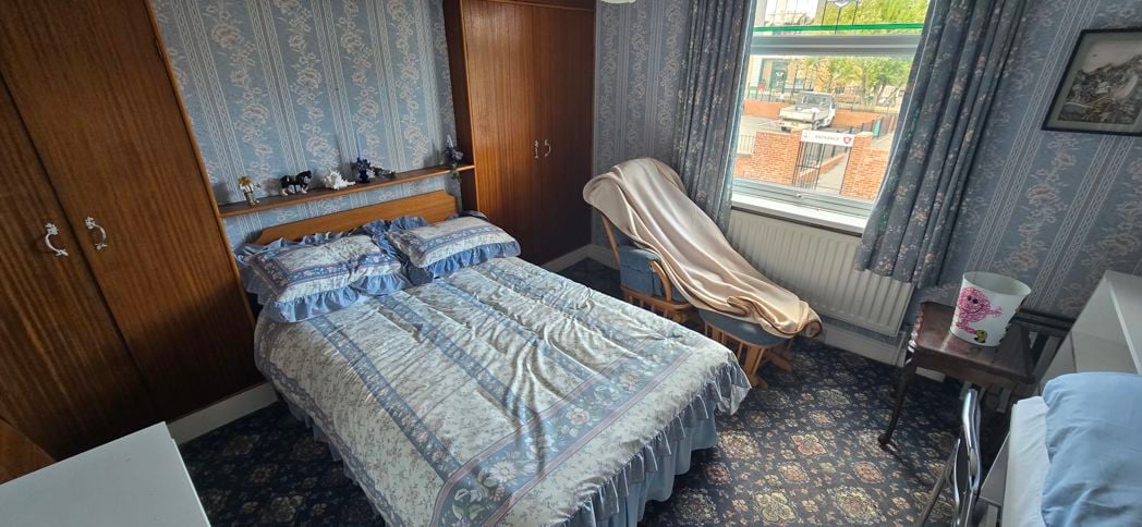 Property image 8 of 14