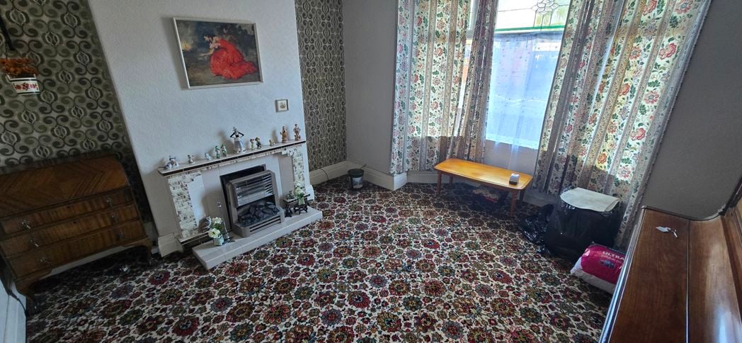 Property image 2 of 14