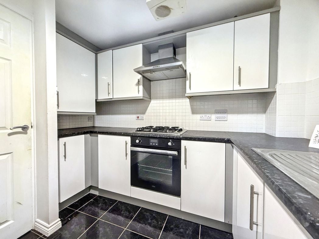 Property image 2 of 18