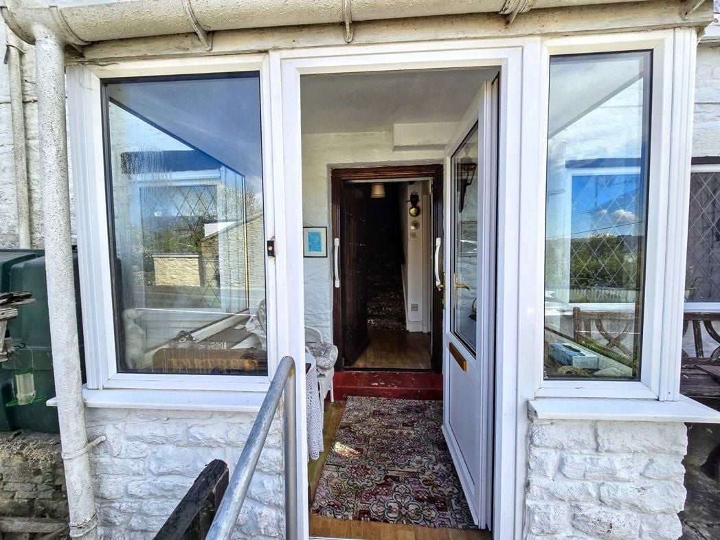 Property image 2 of 12
