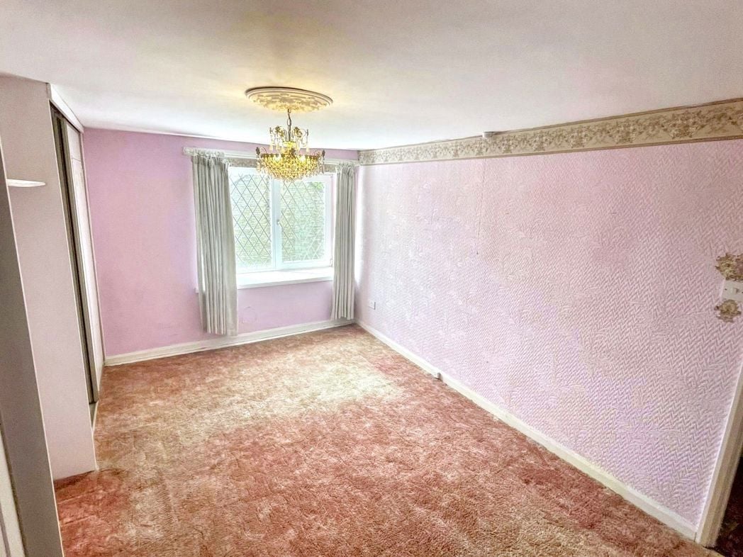 Property image 10 of 12