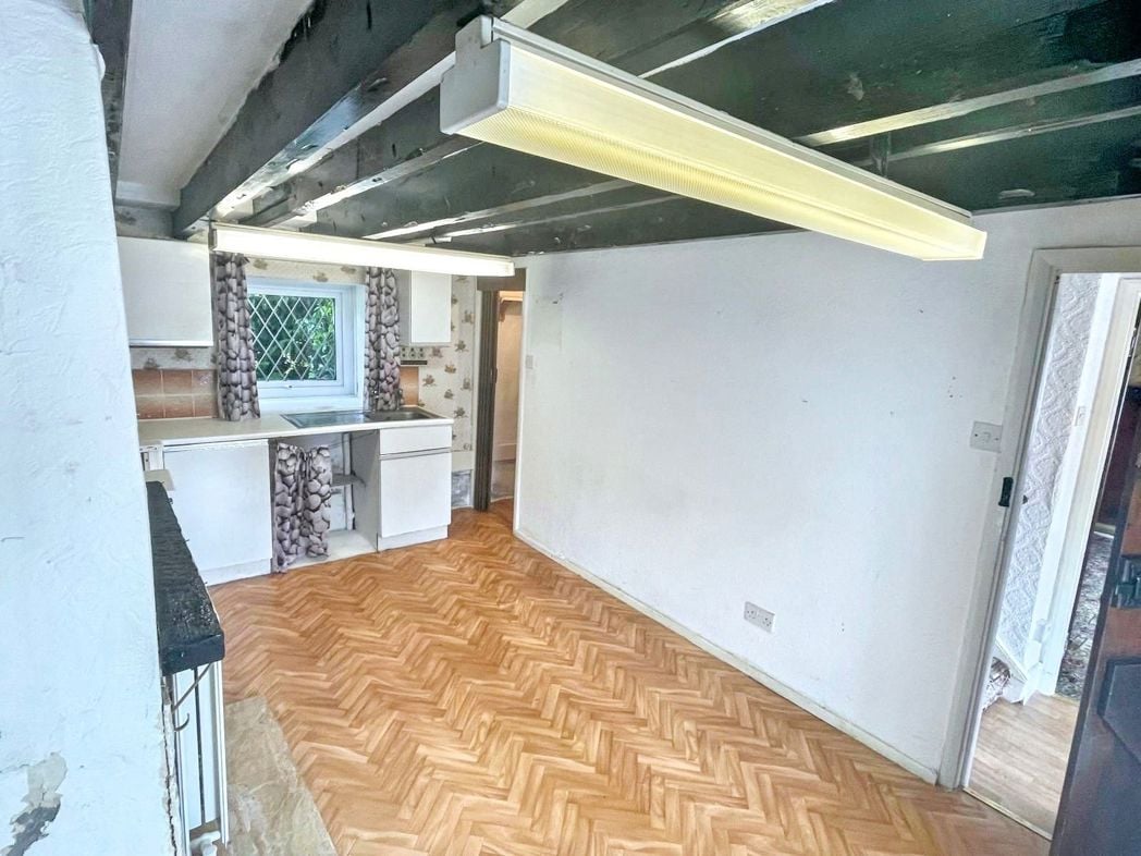 Property image 4 of 12