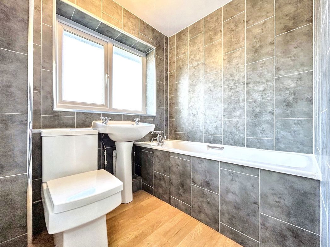 Property image 13 of 14