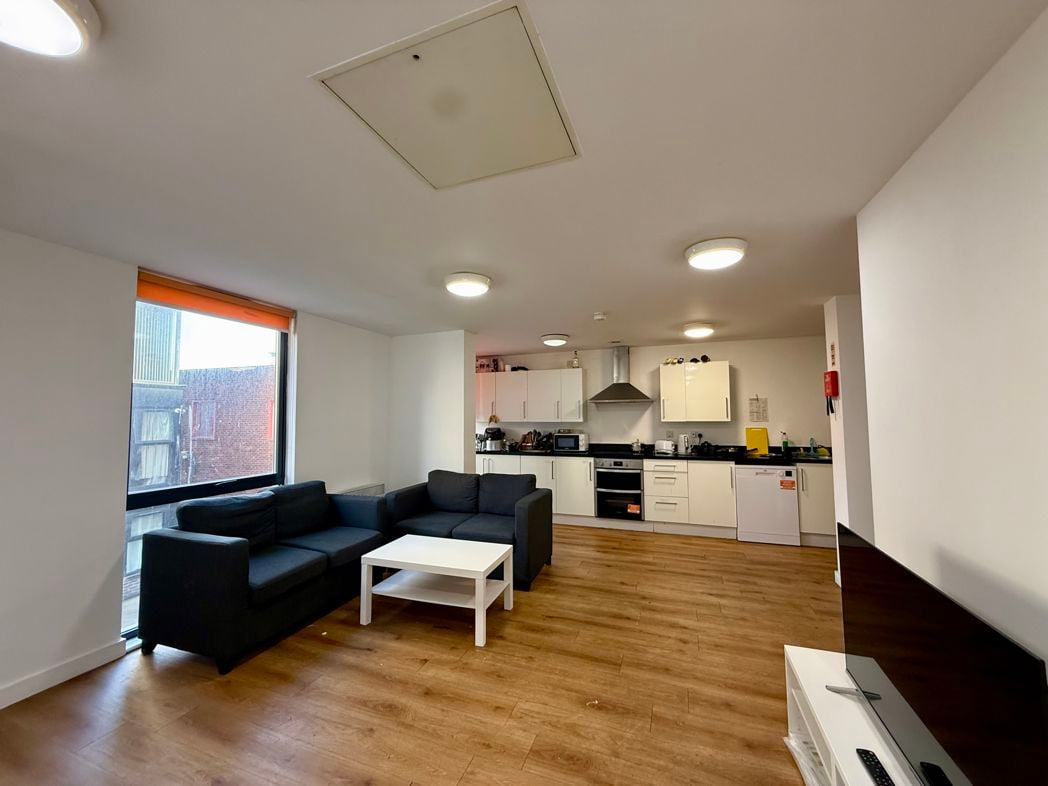 Property image 3 of 15