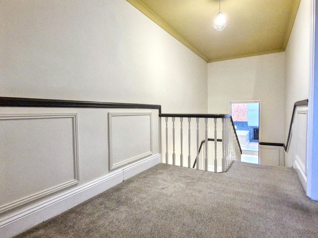 Property image 16 of 26