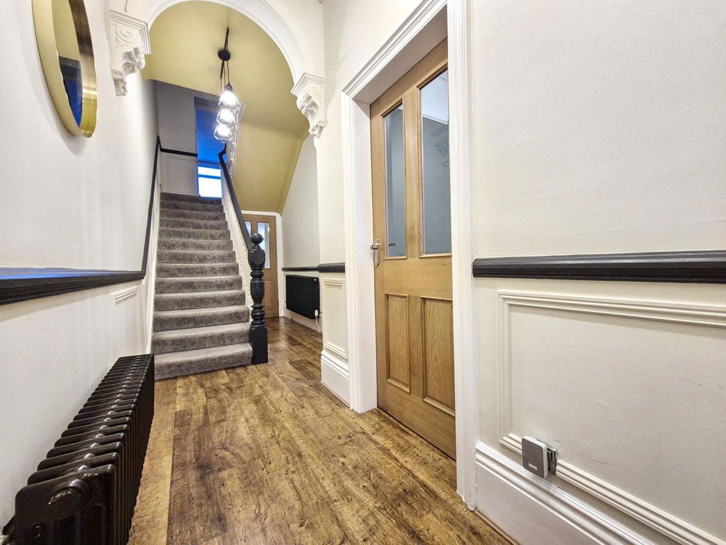 Property image 6 of 26
