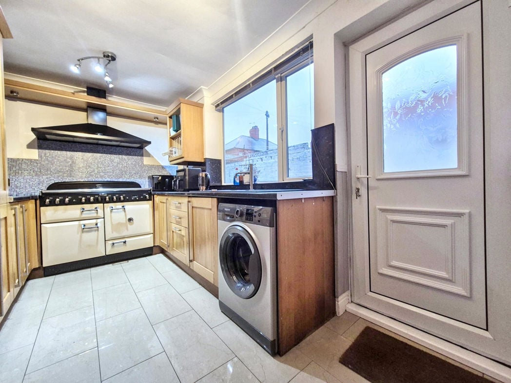 Property image 13 of 26