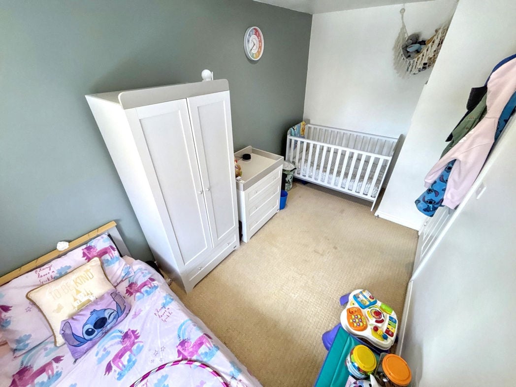 Property image 12 of 17