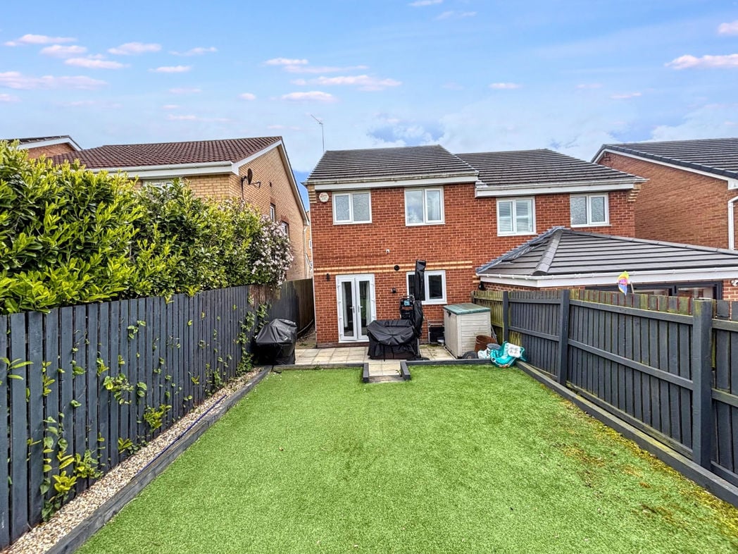 Property image 16 of 17