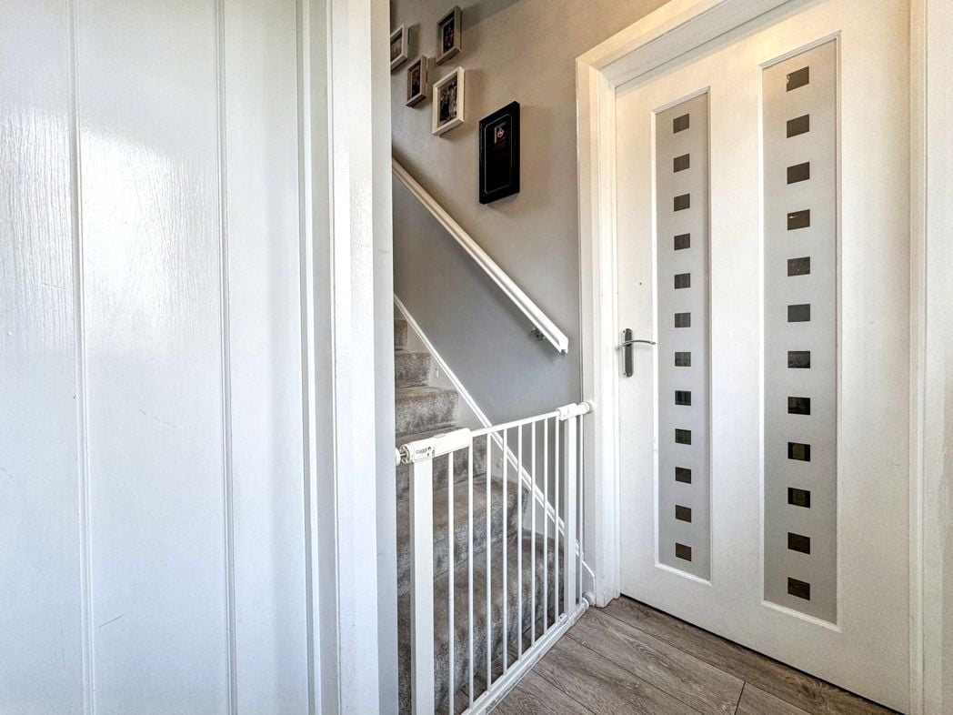 Property image 4 of 19