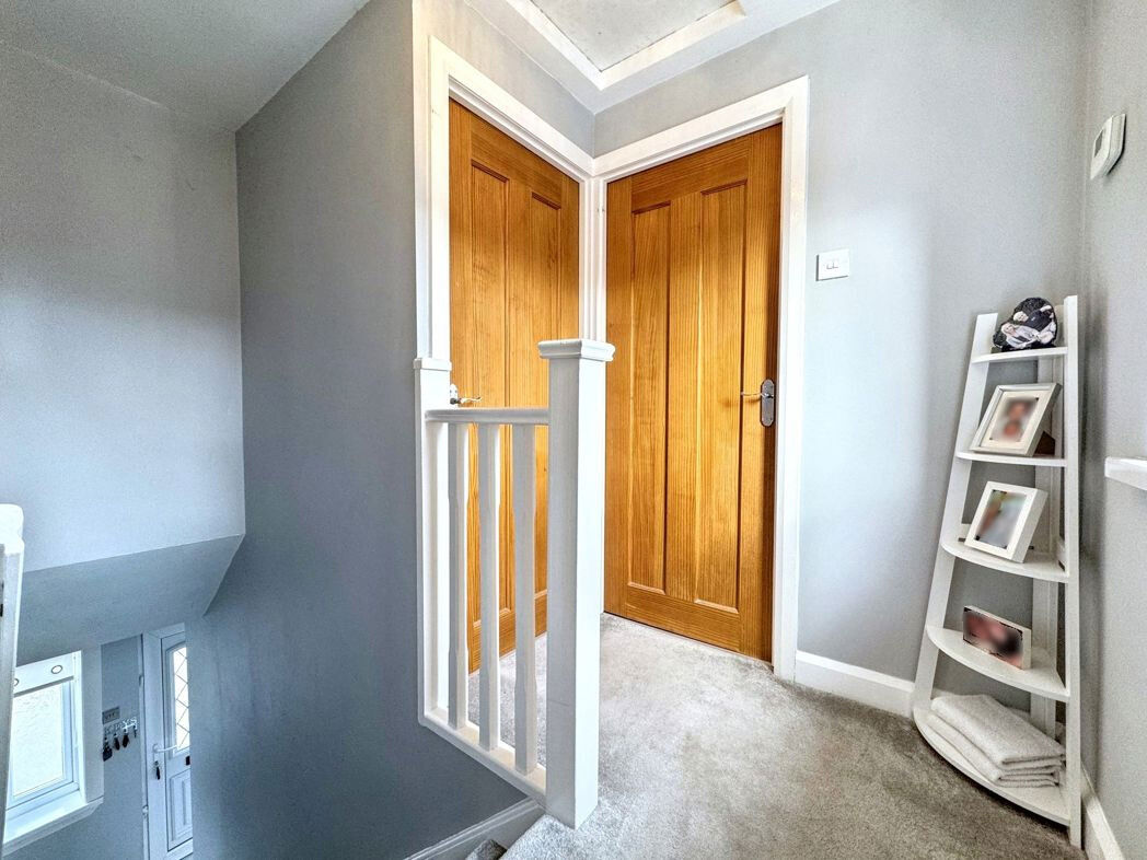 Property image 9 of 19