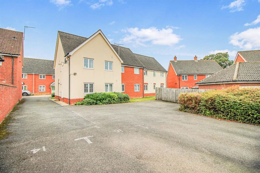 Property image 10 of 12
