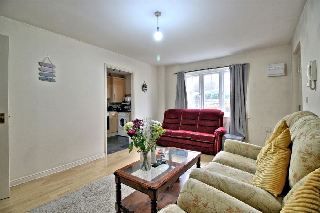 Property image 3 of 12