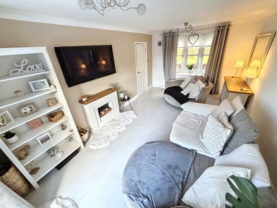 Property image 4 of 24