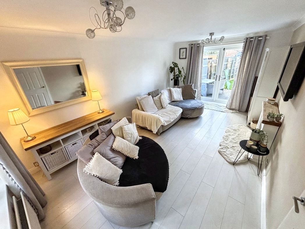 Property image 3 of 24