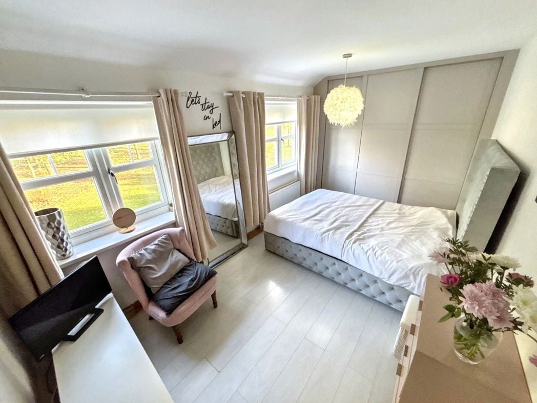 Property image 12 of 24