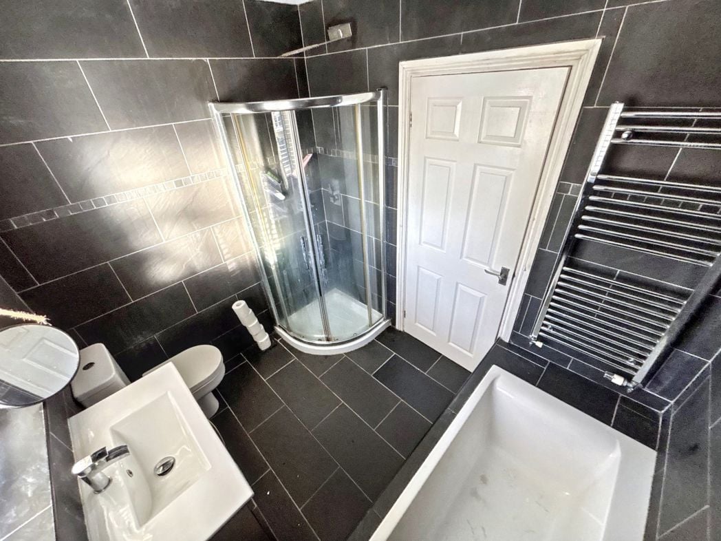 Property image 20 of 24