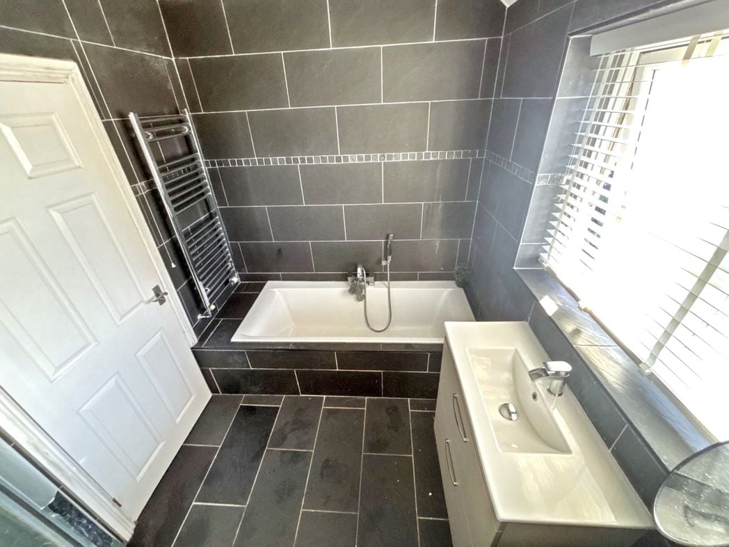 Property image 21 of 24