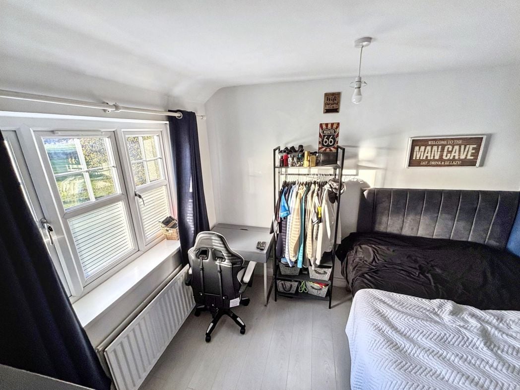 Property image 16 of 24