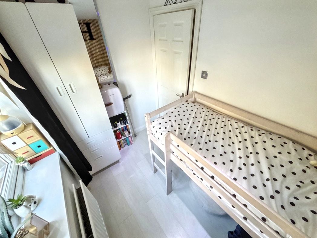 Property image 19 of 24