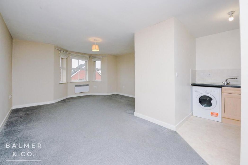 Property image 11 of 30